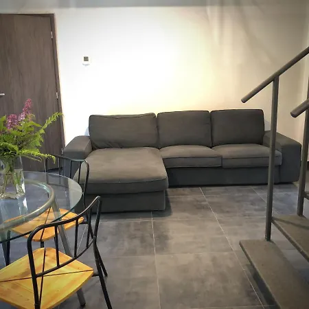 Mezonetový S Terasou Na Samotě V Lese Apartamento